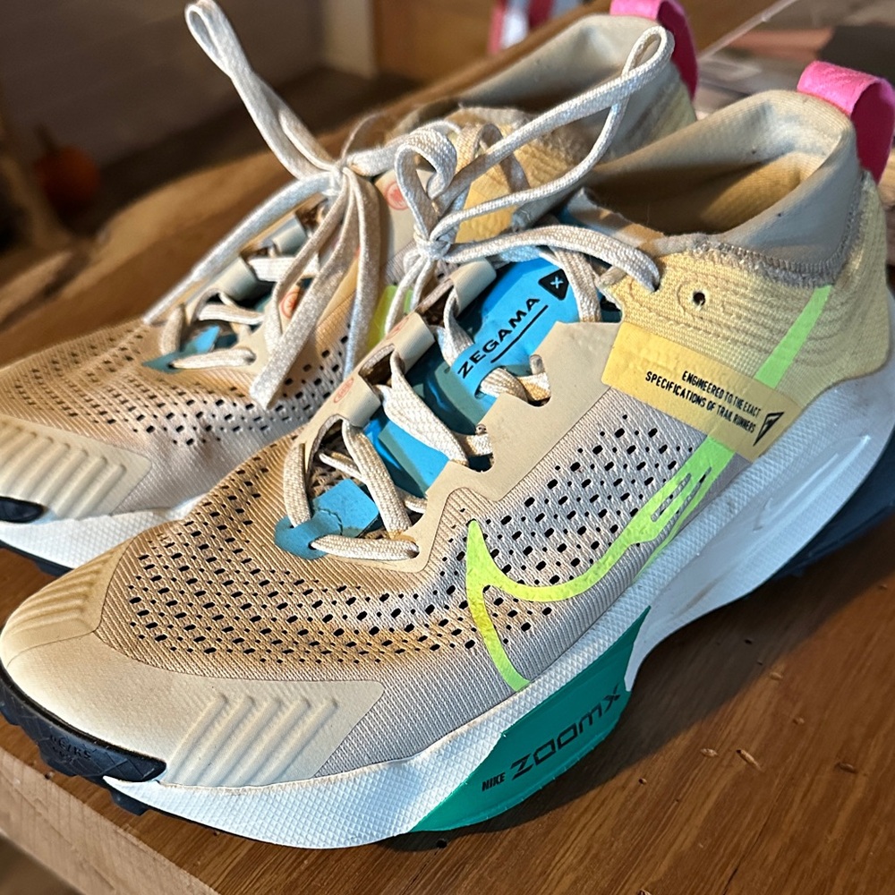 Nike Zegama Trail Shoes in Beige and Neon Accents